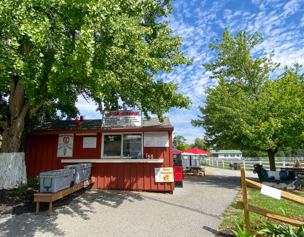 front view of the bbq barn