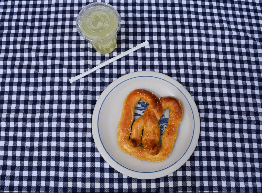 pretzel and lemonade